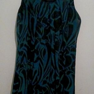 Sleeveless Woman dress